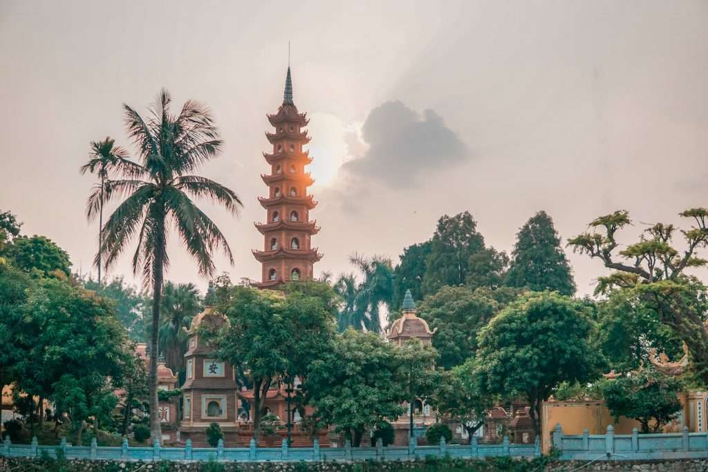 Living in Vietnam - Hanoi 