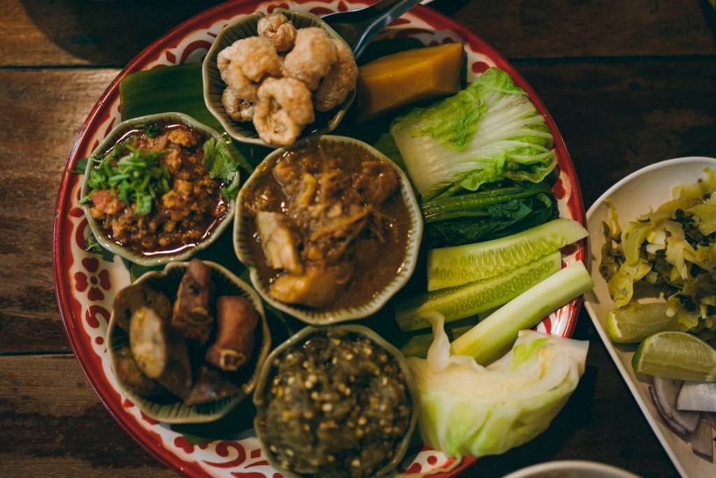Benefits of living in Thailand: Thailand has great food